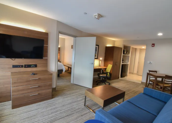 Holiday Inn Express & Suites - Indianapolis Northwest By Ihg