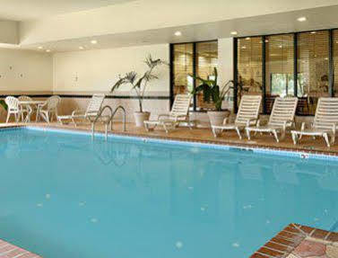 Hotel Express & - Northwest By Ihg 3*